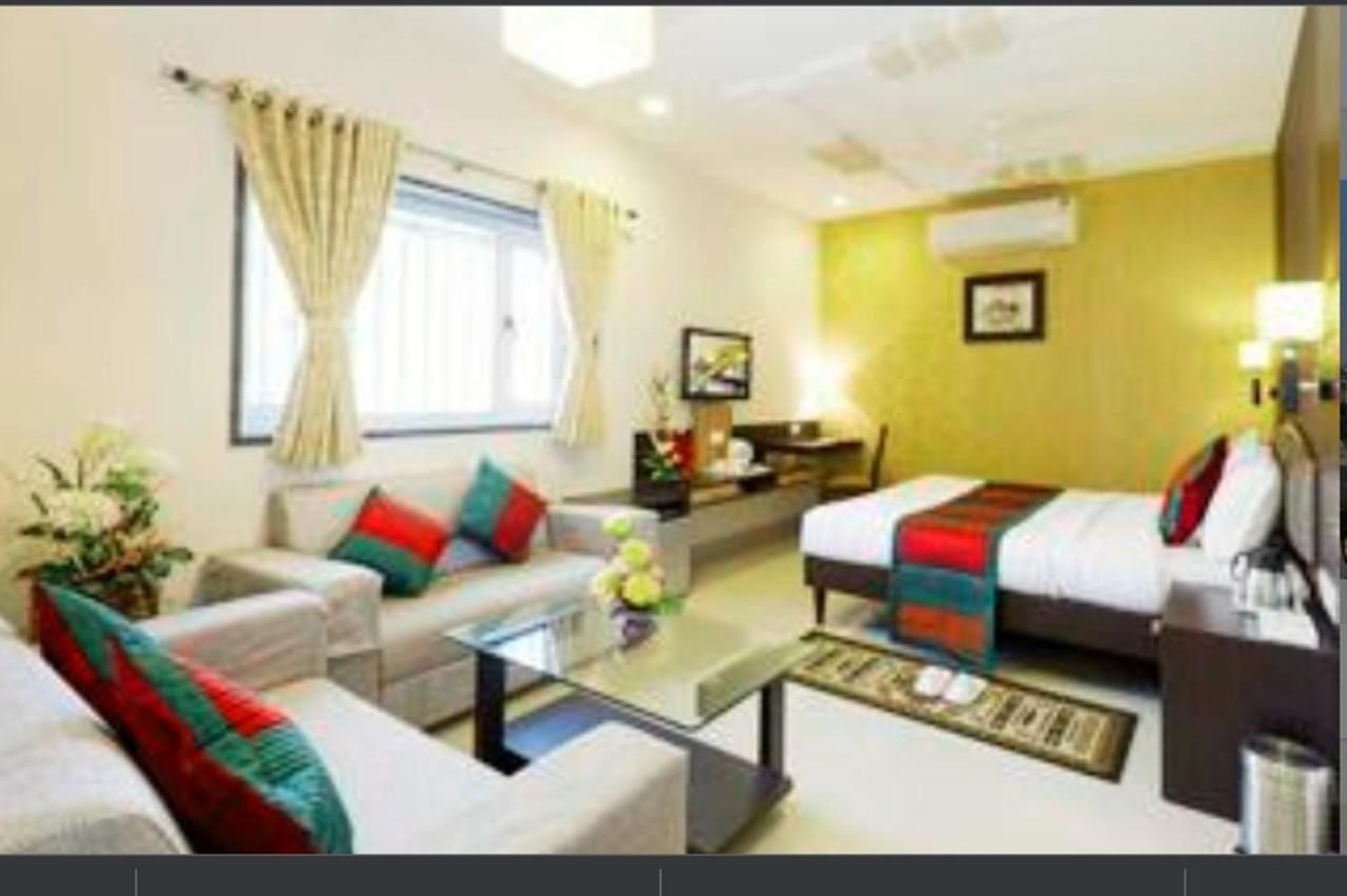 Hotel Siddharth Palace ชัยปุระ ภายนอก รูปภาพ