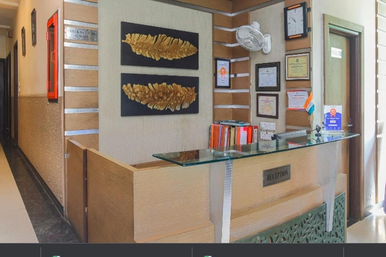 Hotel Siddharth Palace ชัยปุระ ภายนอก รูปภาพ