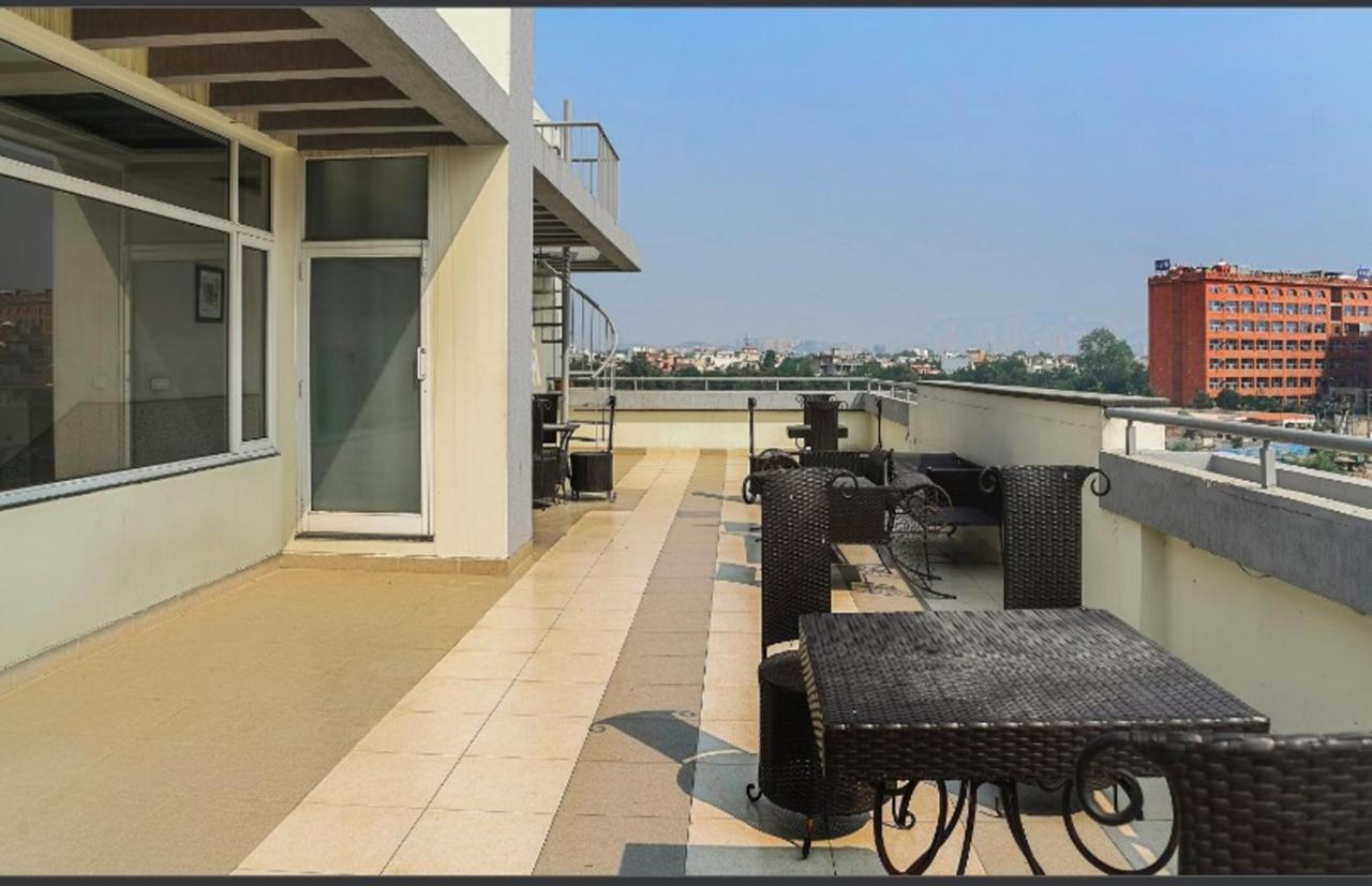Hotel Siddharth Palace ชัยปุระ ภายนอก รูปภาพ
